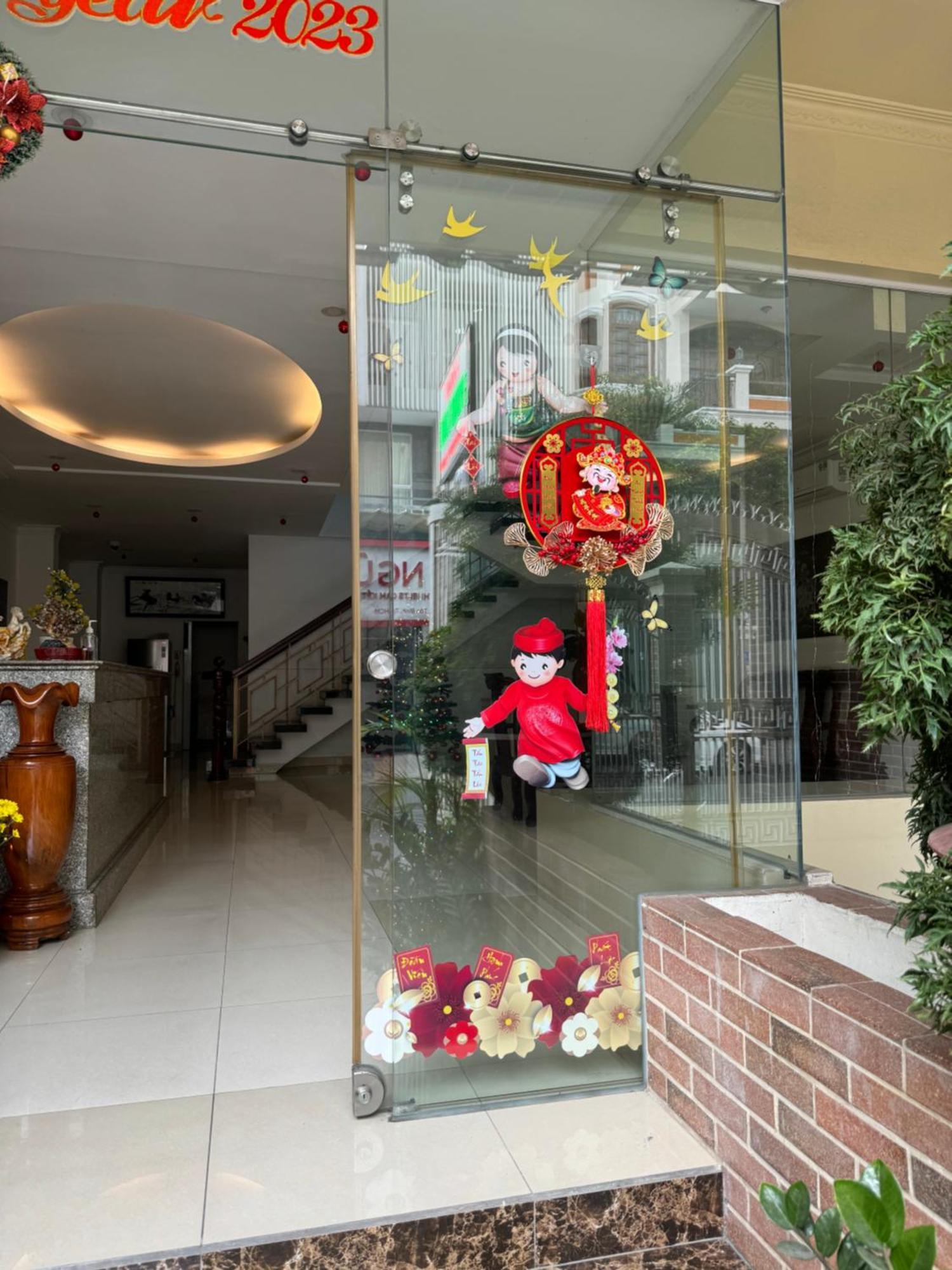 Phung Long Hotel ホーチミン市 エクステリア 写真