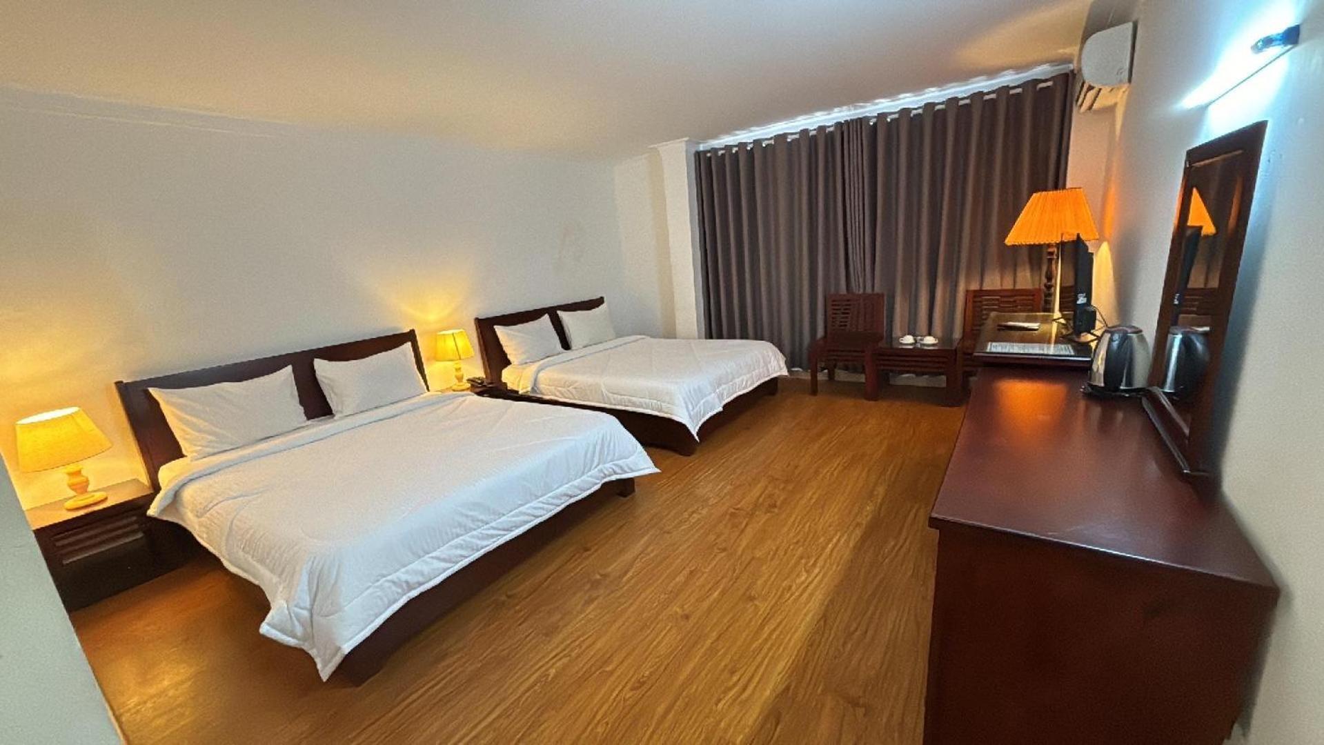 Phung Long Hotel ホーチミン市 エクステリア 写真