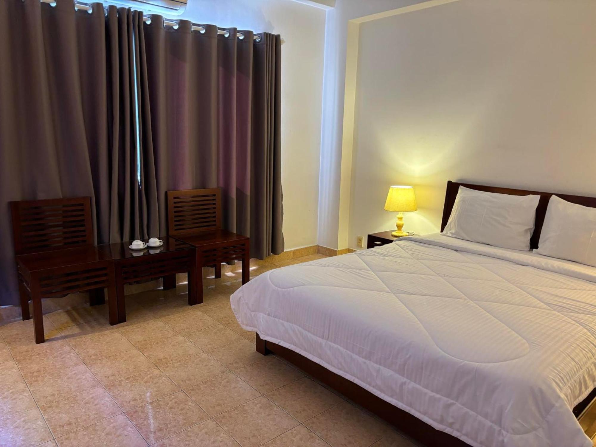 Phung Long Hotel ホーチミン市 エクステリア 写真