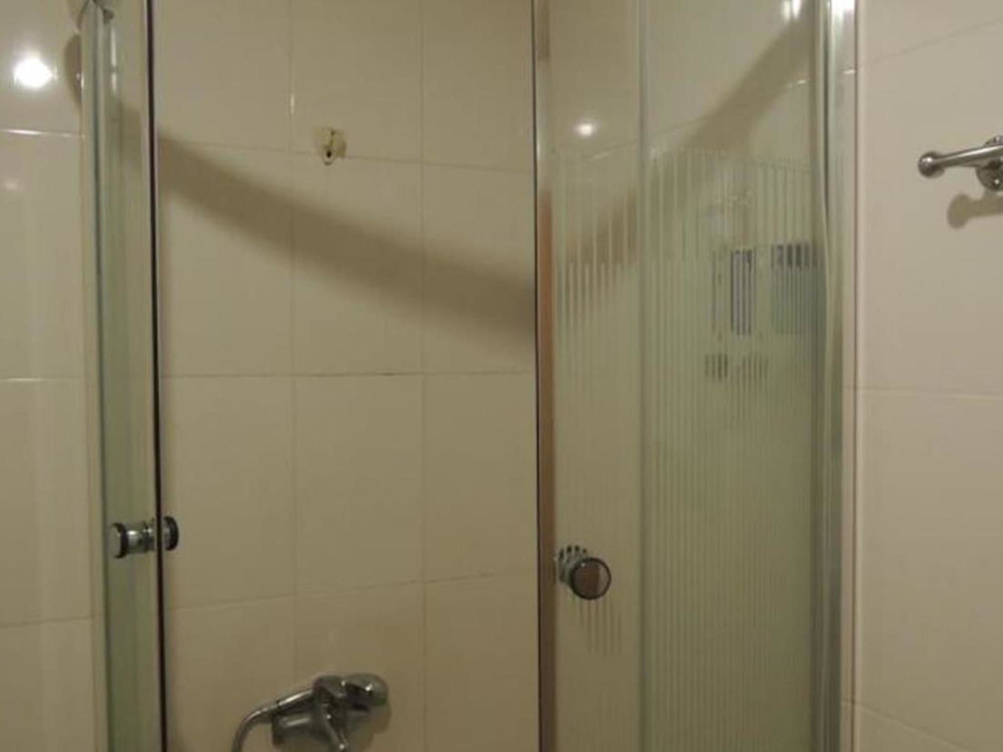 Phung Long Hotel ホーチミン市 エクステリア 写真